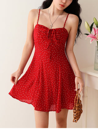 red floral pleated Dress