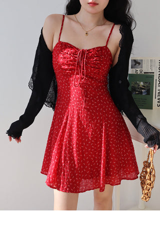 red floral pleated Dress