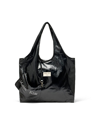 MATIN CRACKED LOGO GLOSSY ECOBAG IN STRONG BLACK