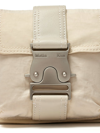 BUCKLE HOBO BAG IN IVORY