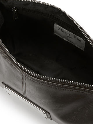 BUCKLE STRAP SHOULDER BAG IN BROWN