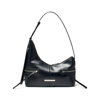 ASYMMETRICAL ZIPPER BAG IN BLACK