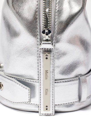 BELTED MINI BUCKET BAG IN SILVER