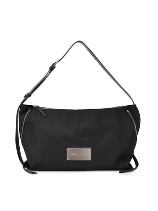 SIDE ZIPPER FABRIC SHOULDER BAG IN BLACK