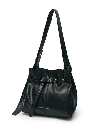 BELTED VOLUNN MID BUCKET BAG IN BLACK