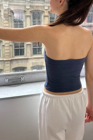 Amelia Crop