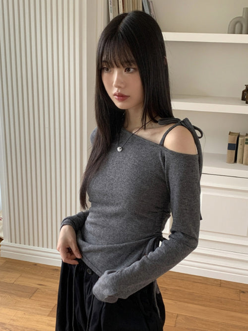side lace slit one-shoulder t-shirt