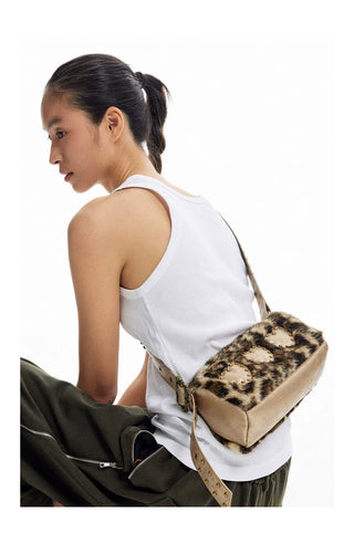 [CONP] Rivet Leopard Print Bag