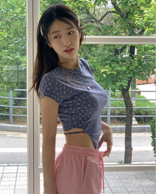 floral short sleeve crop top