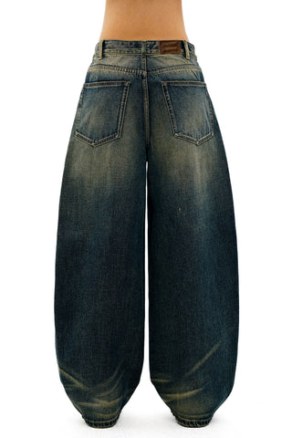 [Moromoro2] Distressed Curved Denim Pants
