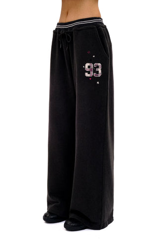 [Moromoro2] Distressed Star Applique  Sweatpants
