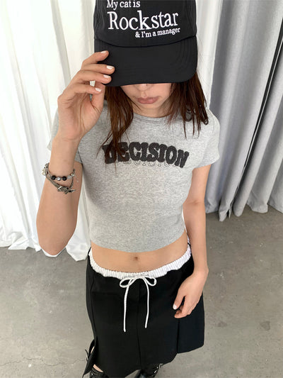 letter embroidered slim crop t-shirt
