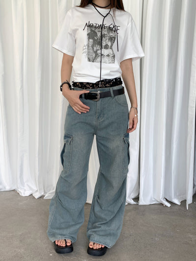 low waist washed pleated jeans