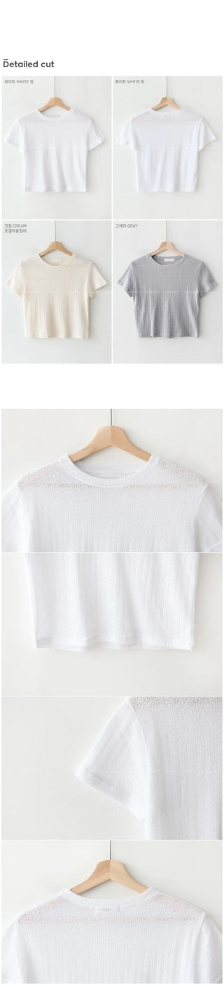 Eyelet punched short-sleeved T-shirt