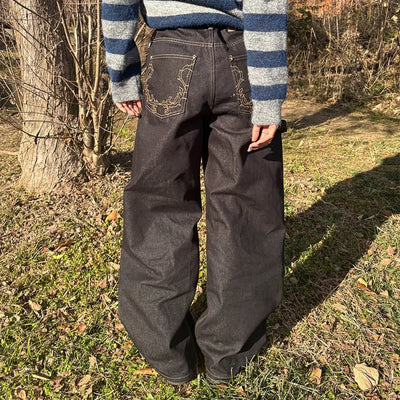 Pocket embroidered denim pants