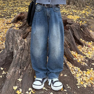 Pleated wide-leg denim pants