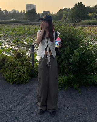 Double eyelet belt