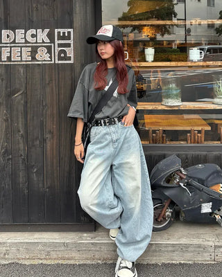 Double eyelet belt