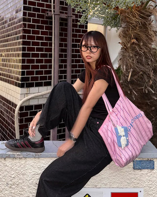 Rose Patch Pink Hip Stitch Denim Pants