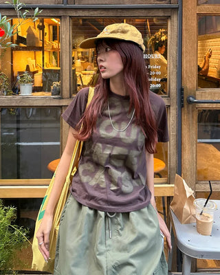 Full lettering semi-cropped T-shirt