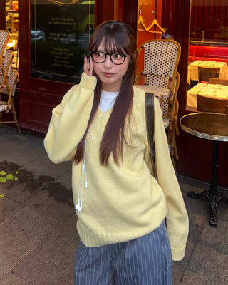 V-neck ribbed hem loose sweater
