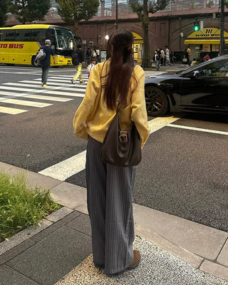V-neck ribbed hem loose sweater