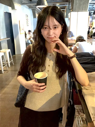 (2 colors) Button-up knit vest