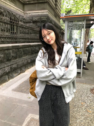 (2 colors) Fleece-lined hooded zip-up jacket