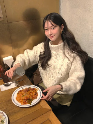 (2 colors) Cable wool knit