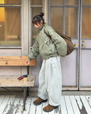Stand-up neck flap unique pocket bomber jumper