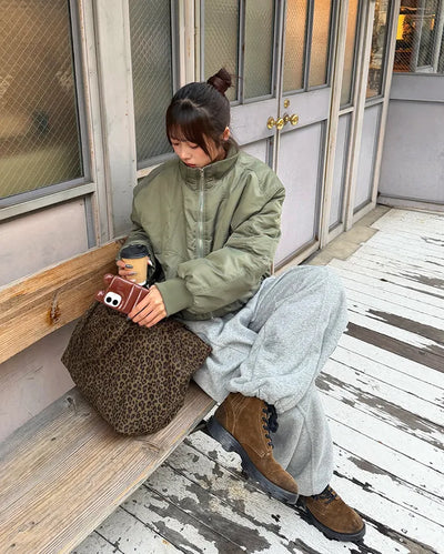 Stand-up neck flap unique pocket bomber jumper