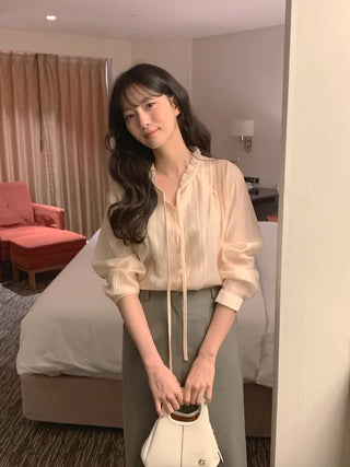 (2 colors) Blouse with tie