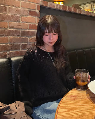 Bateau Neck Punching Point Sweater