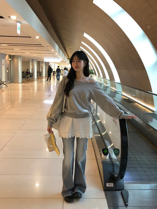 Low-rise bootcut pants