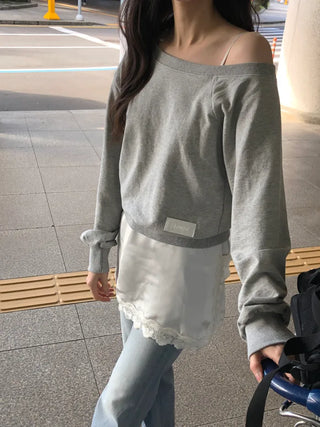 One-shoulder lettering sweatshirt