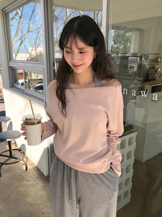 One-shoulder oversized sweatshirt