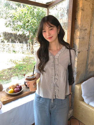 Checkered frill blouse