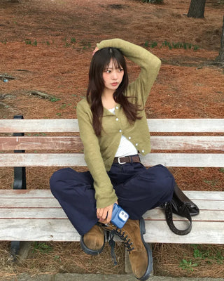 Metal tag point clear button cardigan