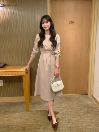 Round neck drape wrap dress