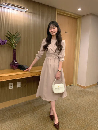 Round neck drape wrap dress