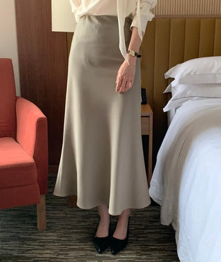 Flared long skirt