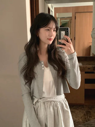 3-button cropped cardigan