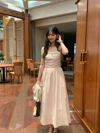 Sleeveless long dress