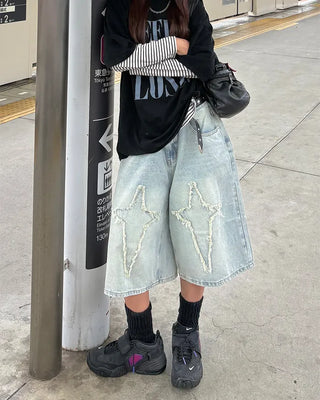 (Unisex) Cut-off Fringe Patch Bermuda Jeans