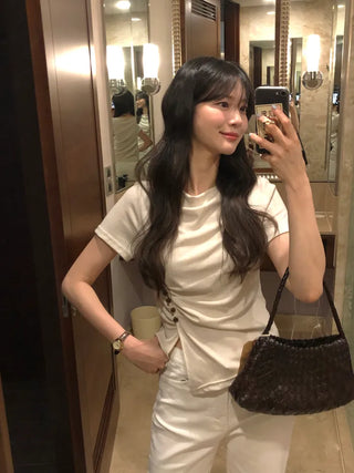 [[4]color] Off-shoulder shirred button T-shirt
