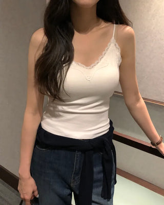 (4 colors) [Built-in cap] Lace sleeveless top