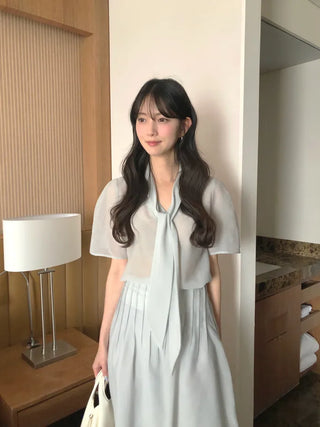 [2 colors] Tie blouse