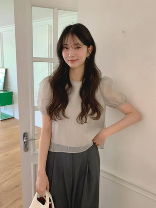 [2 colors] Flower Point Slim T-shirt