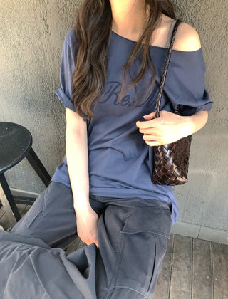 [2 colors] One-shoulder short-sleeve T-shirt
