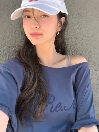 [2 colors] One-shoulder short-sleeve T-shirt
